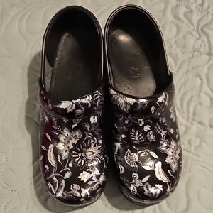 Dansko Women's Professional Leather Clog In Metallic Floral Print/Patent